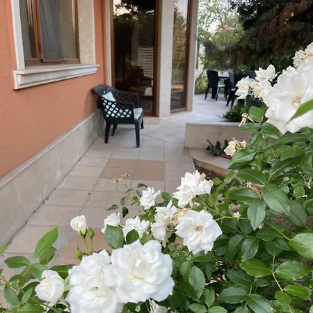 Къща За Гости Casa Di Sole Gasthof Warna